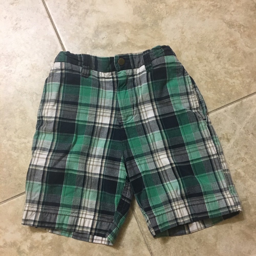 EUC First Wave shorts size 6